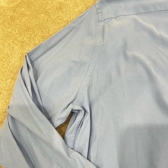 Peter Millar pale blue mens button down, size XL - Picture 5 of 8